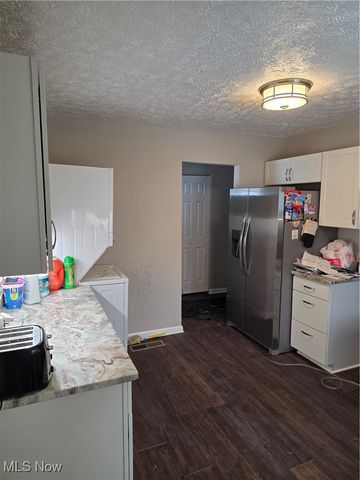 34577 W Point Drive, North Ridgeville, OH 44039