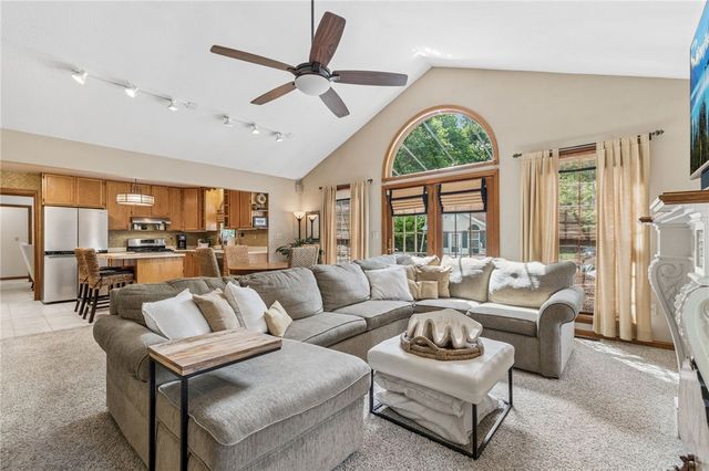 1015 1ST ST. EXT, Level Green, PA 15085
