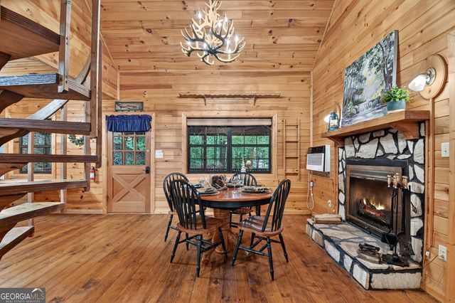 415 Walnut Mountain Road, Ellijay, GA 30536