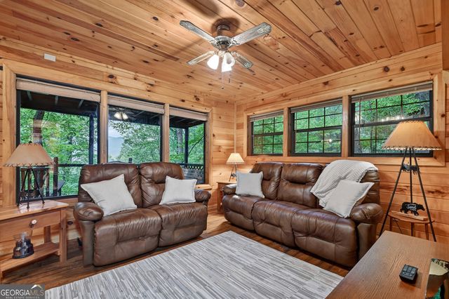 415 Walnut Mountain Road, Ellijay, GA 30536