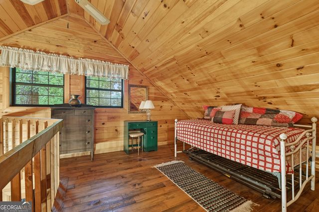 415 Walnut Mountain Road, Ellijay, GA 30536