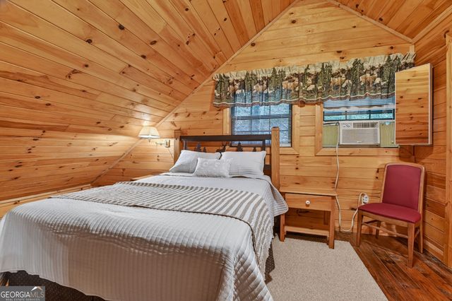 415 Walnut Mountain Road, Ellijay, GA 30536