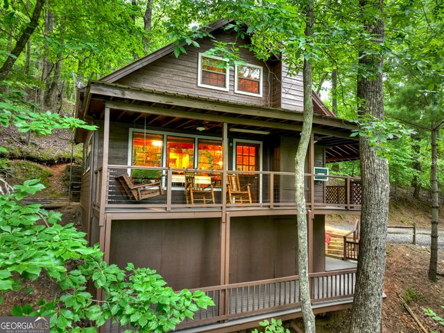 415 Walnut Mountain Road, Ellijay, GA 30536
