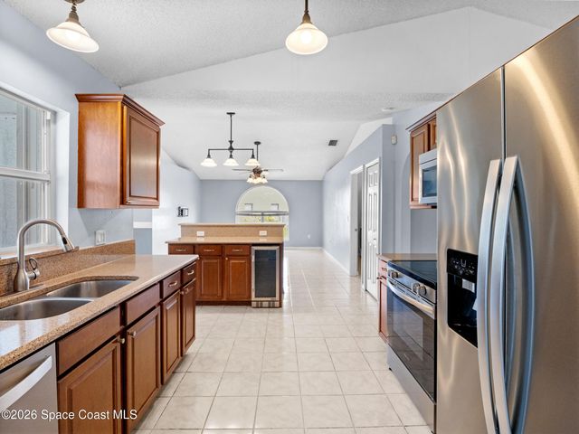 1034 Webster Road SE, Palm Bay, FL 32909