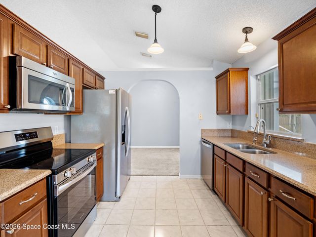 1034 Webster Road SE, Palm Bay, FL 32909