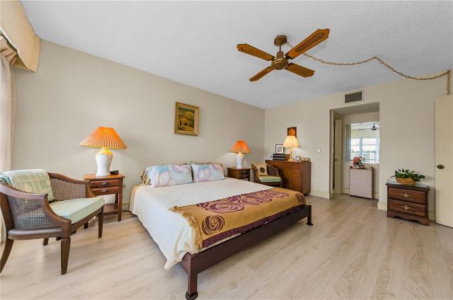 131 BLUFF VIEW DRIVE 308, Belleair Bluffs, FL 33770