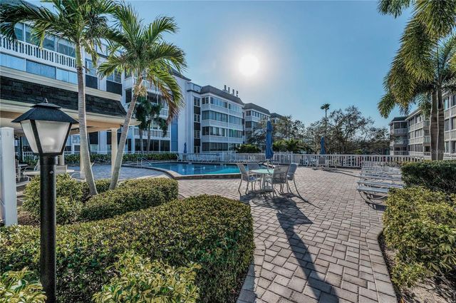 131 BLUFF VIEW DRIVE 308, Belleair Bluffs, FL 33770