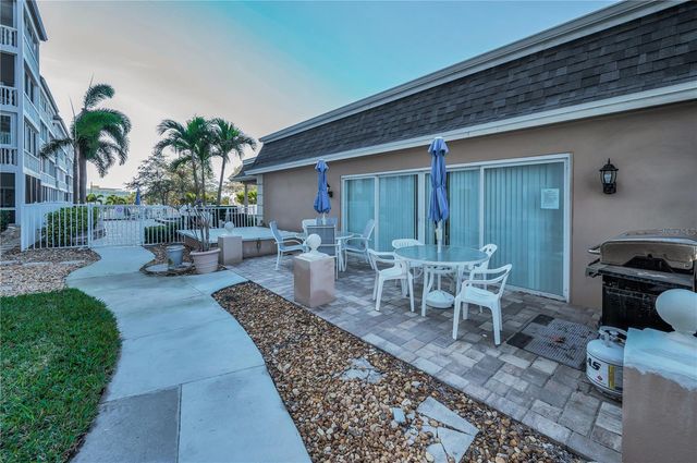 131 BLUFF VIEW DRIVE 308, Belleair Bluffs, FL 33770