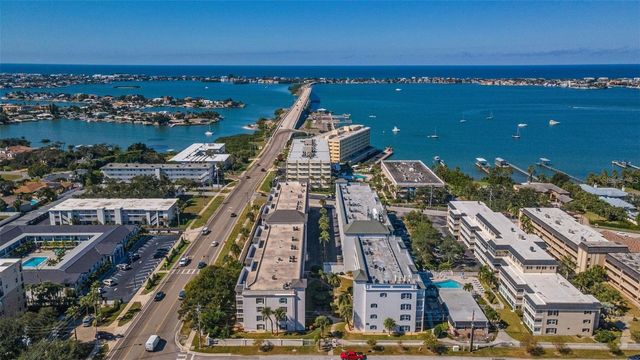 131 BLUFF VIEW DRIVE 308, Belleair Bluffs, FL 33770