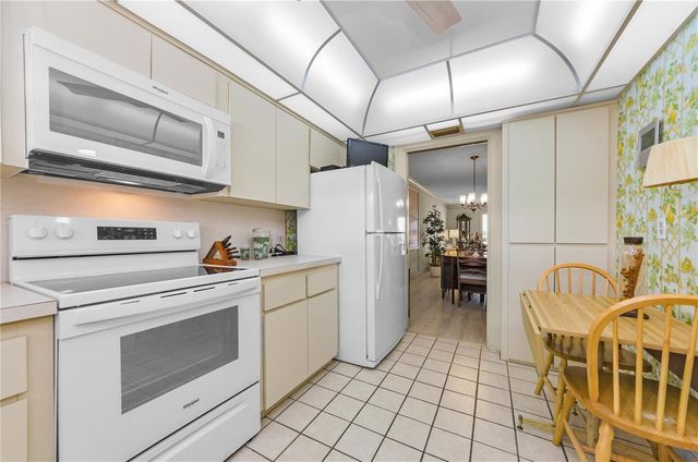 131 BLUFF VIEW DRIVE 308, Belleair Bluffs, FL 33770