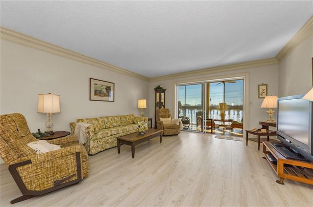 131 BLUFF VIEW DRIVE 308, Belleair Bluffs, FL 33770