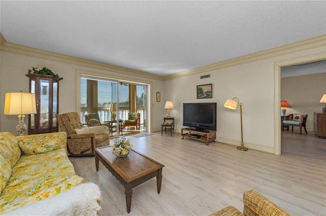 131 BLUFF VIEW DRIVE 308, Belleair Bluffs, FL 33770