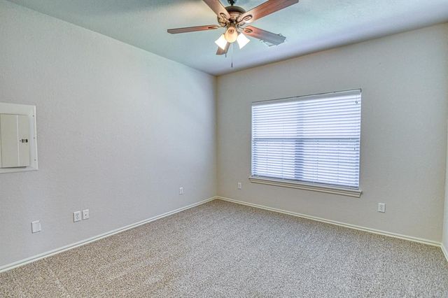 1105 Golden Leaf Drive, Moore, OK 73160