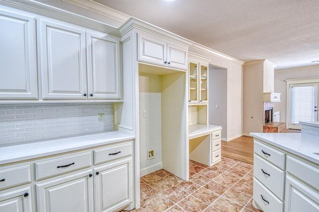 1105 Golden Leaf Drive, Moore, OK 73160