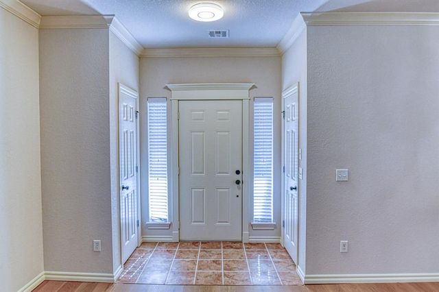 1105 Golden Leaf Drive, Moore, OK 73160