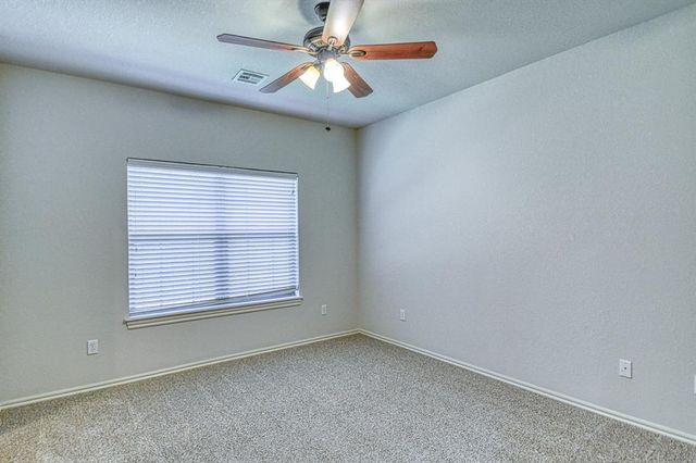 1105 Golden Leaf Drive, Moore, OK 73160