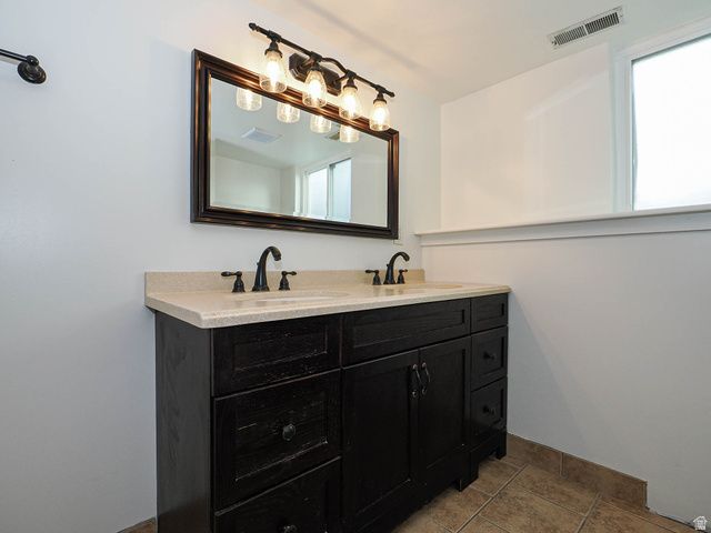 3673 W DECATUR CIR, West Jordan, UT 84084