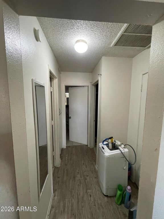 Image 16 of property listing at 4421 N 53RD Lane, Phoenix, AZ 85031