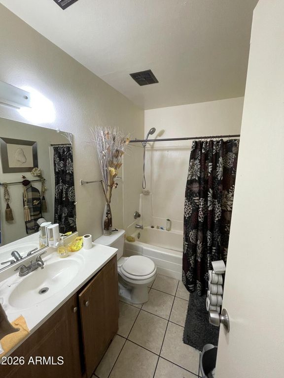 Image 17 of property listing at 4421 N 53RD Lane, Phoenix, AZ 85031