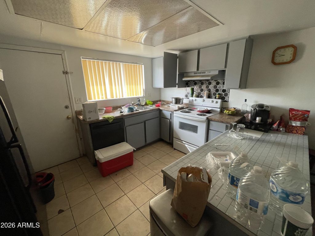 Image 19 of property listing at 4421 N 53RD Lane, Phoenix, AZ 85031