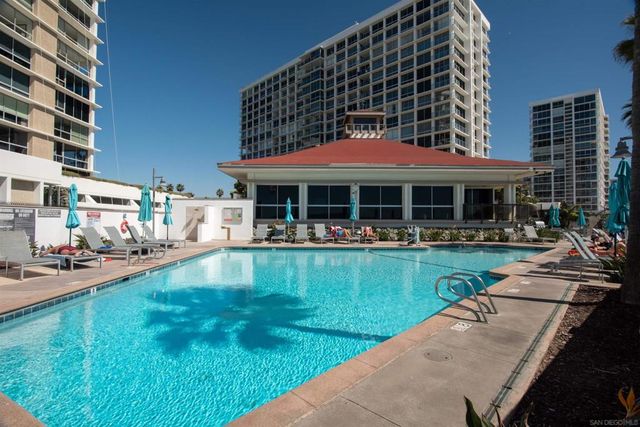 1820 Avenida del Mundo 706, Coronado, CA 92118
