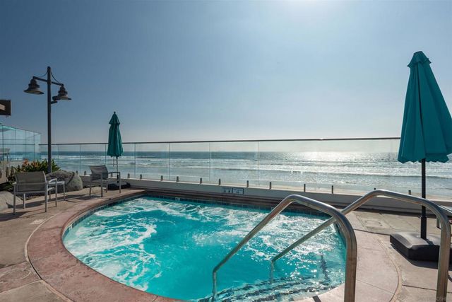 1820 Avenida del Mundo 706, Coronado, CA 92118