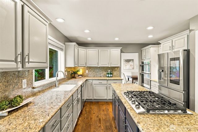 4407 Country Club Drive NE, Tacoma, WA 98422