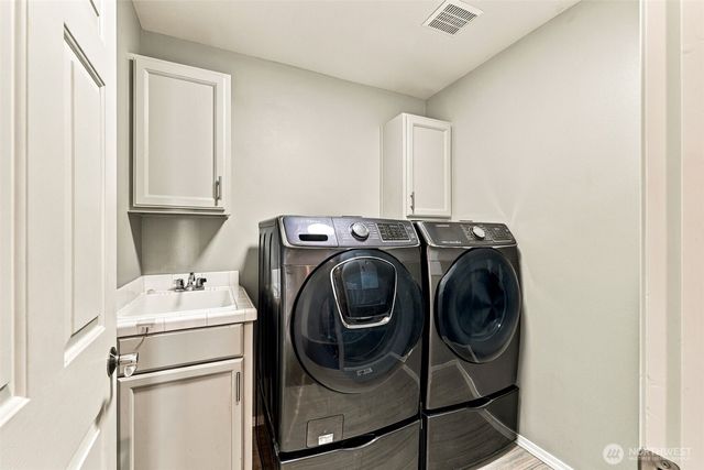 4407 Country Club Drive NE, Tacoma, WA 98422