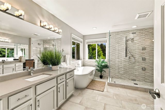 4407 Country Club Drive NE, Tacoma, WA 98422