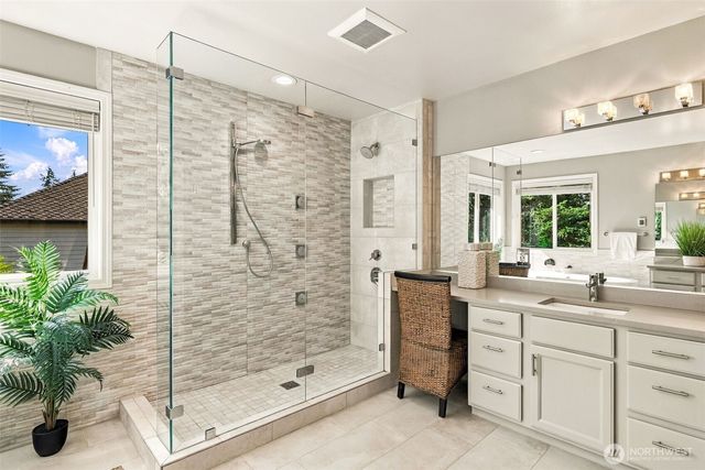 4407 Country Club Drive NE, Tacoma, WA 98422