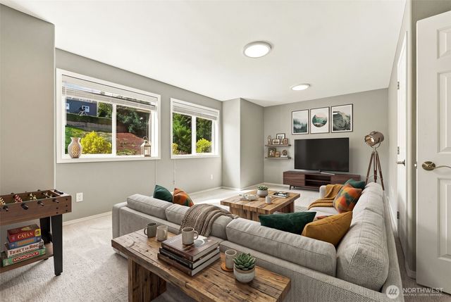 4407 Country Club Drive NE, Tacoma, WA 98422