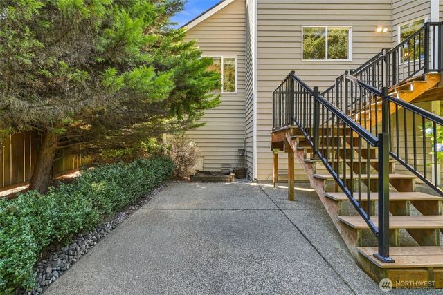 4407 Country Club Drive NE, Tacoma, WA 98422