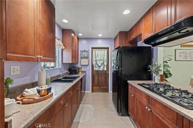 11524 1st, Whittier, CA 90604