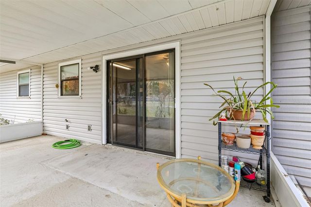 931 CR 457A, Lake Panasoffkee, FL 33538