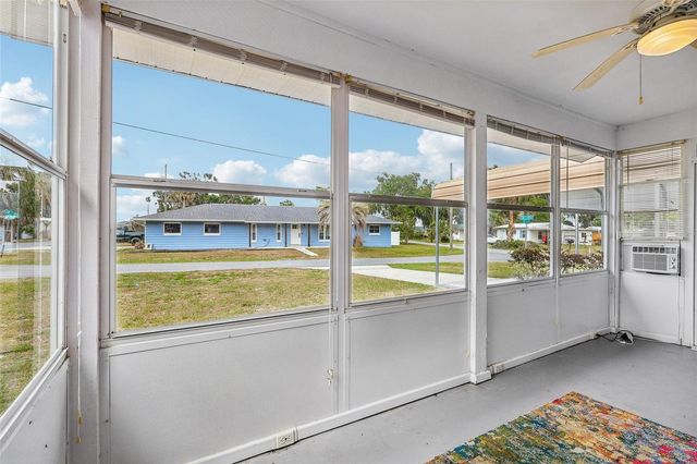 931 CR 457A, Lake Panasoffkee, FL 33538