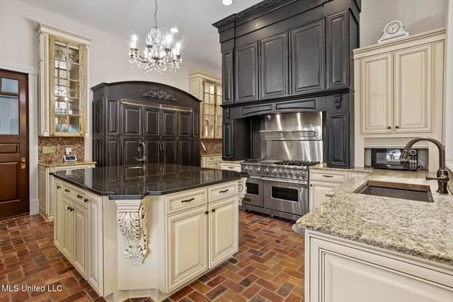 122 Old Orchard Road, Madison, MS 39110