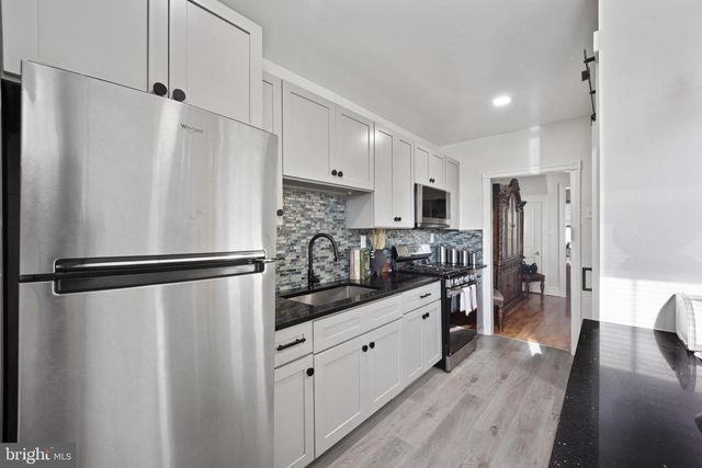 22 E PASTORIUS ST, Philadelphia, PA 19144