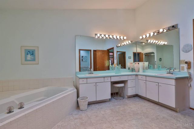 7204 Wesselman Road, Cleves, OH 45002