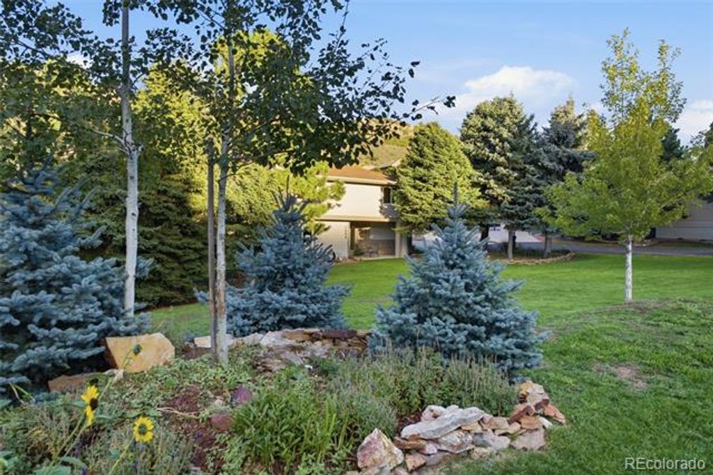 Image 1 of property listing at 7084 Fox Paw Trail, Littleton, CO 80125