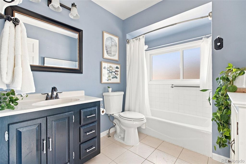 Image 25 of property listing at 7084 Fox Paw Trail, Littleton, CO 80125