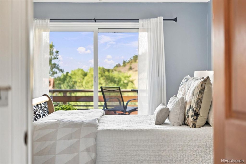 Image 31 of property listing at 7084 Fox Paw Trail, Littleton, CO 80125