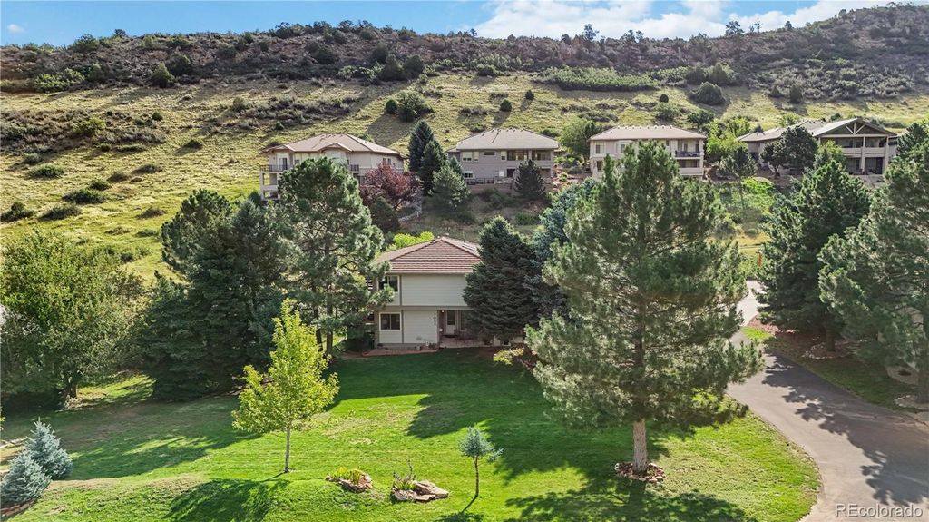 Image 44 of property listing at 7084 Fox Paw Trail, Littleton, CO 80125