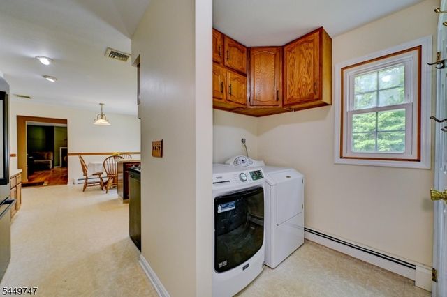 2 Pembroke Ct, Jefferson Twp., NJ 07438