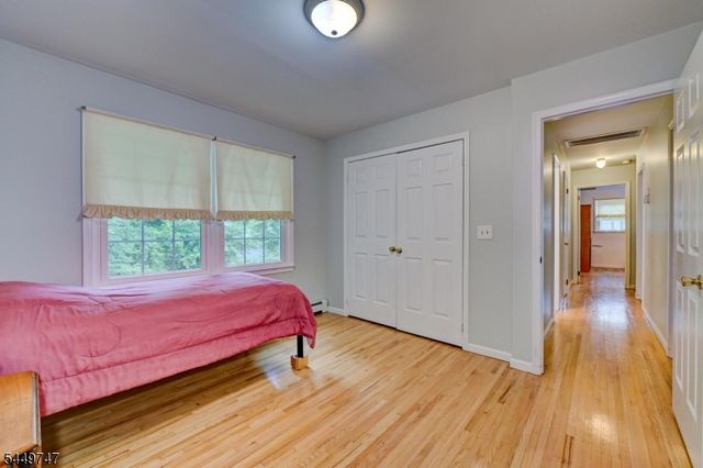 2 Pembroke Ct, Jefferson Twp., NJ 07438