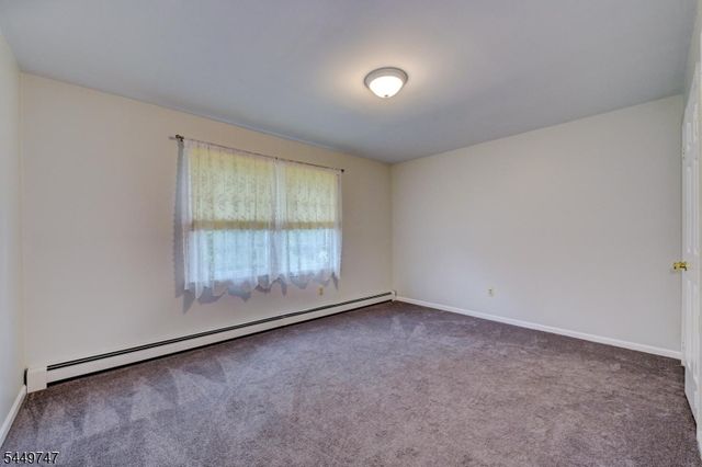 2 Pembroke Ct, Jefferson Twp., NJ 07438