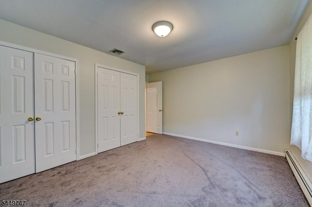 2 Pembroke Ct, Jefferson Twp., NJ 07438