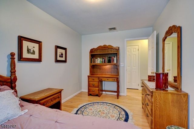 2 Pembroke Ct, Jefferson Twp., NJ 07438