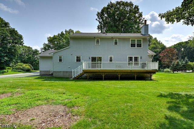 2 Pembroke Ct, Jefferson Twp., NJ 07438