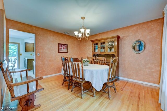 2 Pembroke Ct, Jefferson Twp., NJ 07438