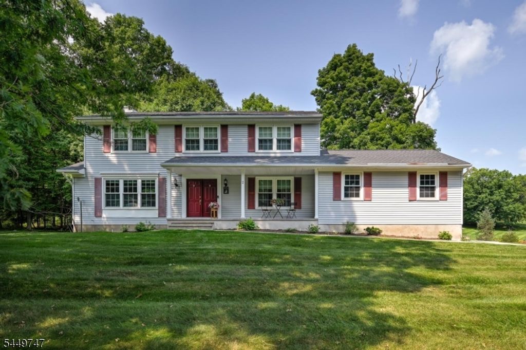 2 Pembroke Ct, Jefferson Twp., NJ 07438